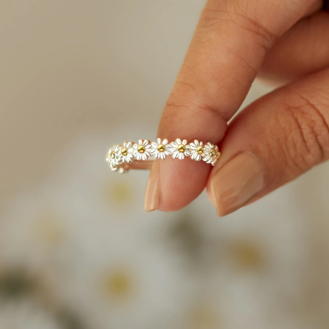 Elegant Ring med Blomsterdesign