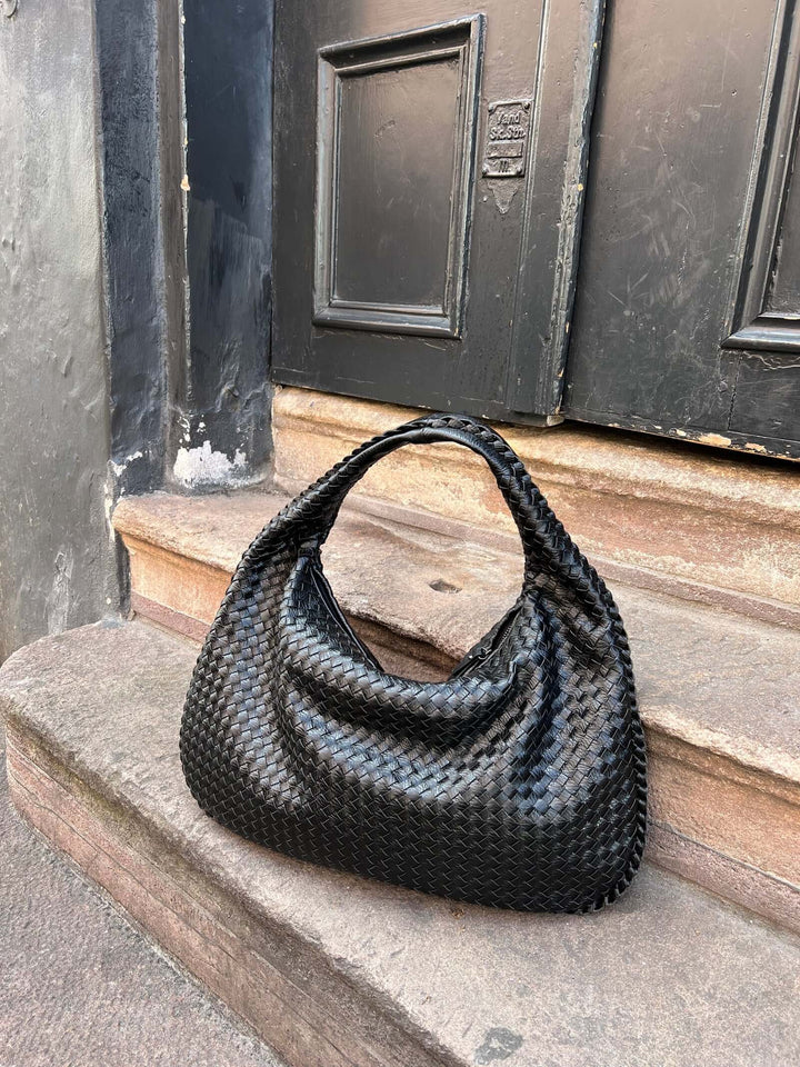 Amelia | Flätad Axelväska