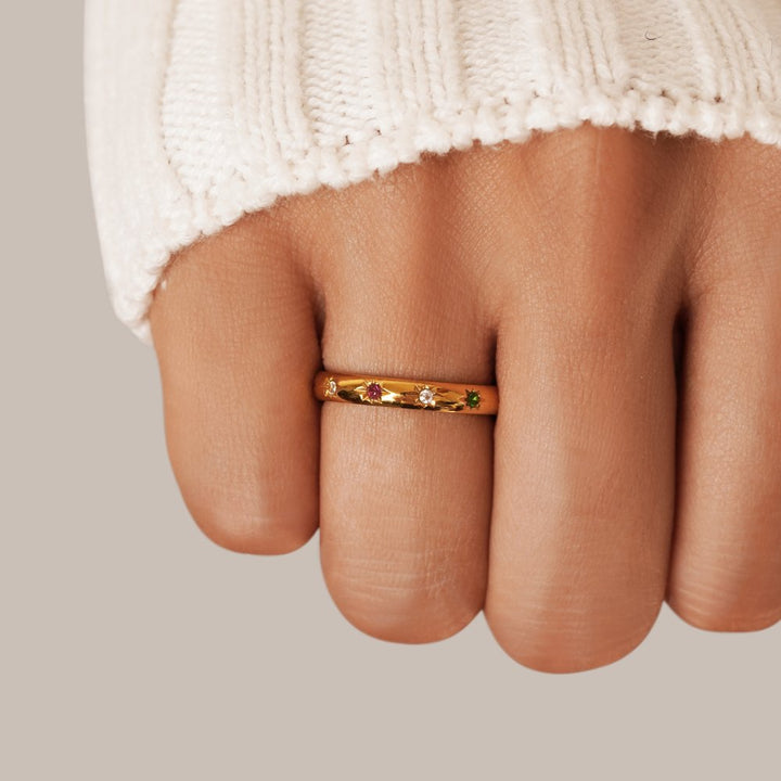 Tali ring med regnbågskristaller